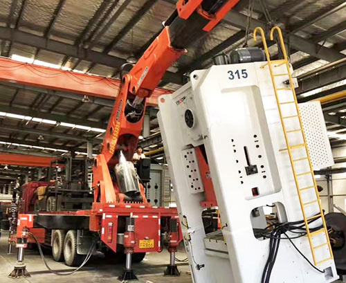 枣强县提升工作效率，选择优质折臂吊租赁服务